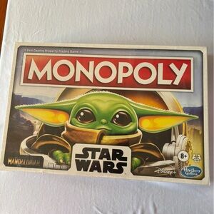 Hasbro Monopoly Star Wars Edition - Green and Yellow